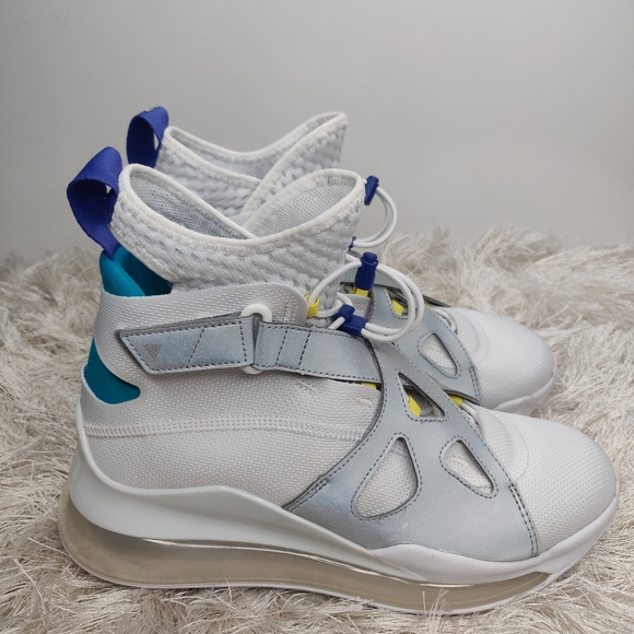 jordan air latitude 720 aqua